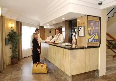 Hotel Califa 3*